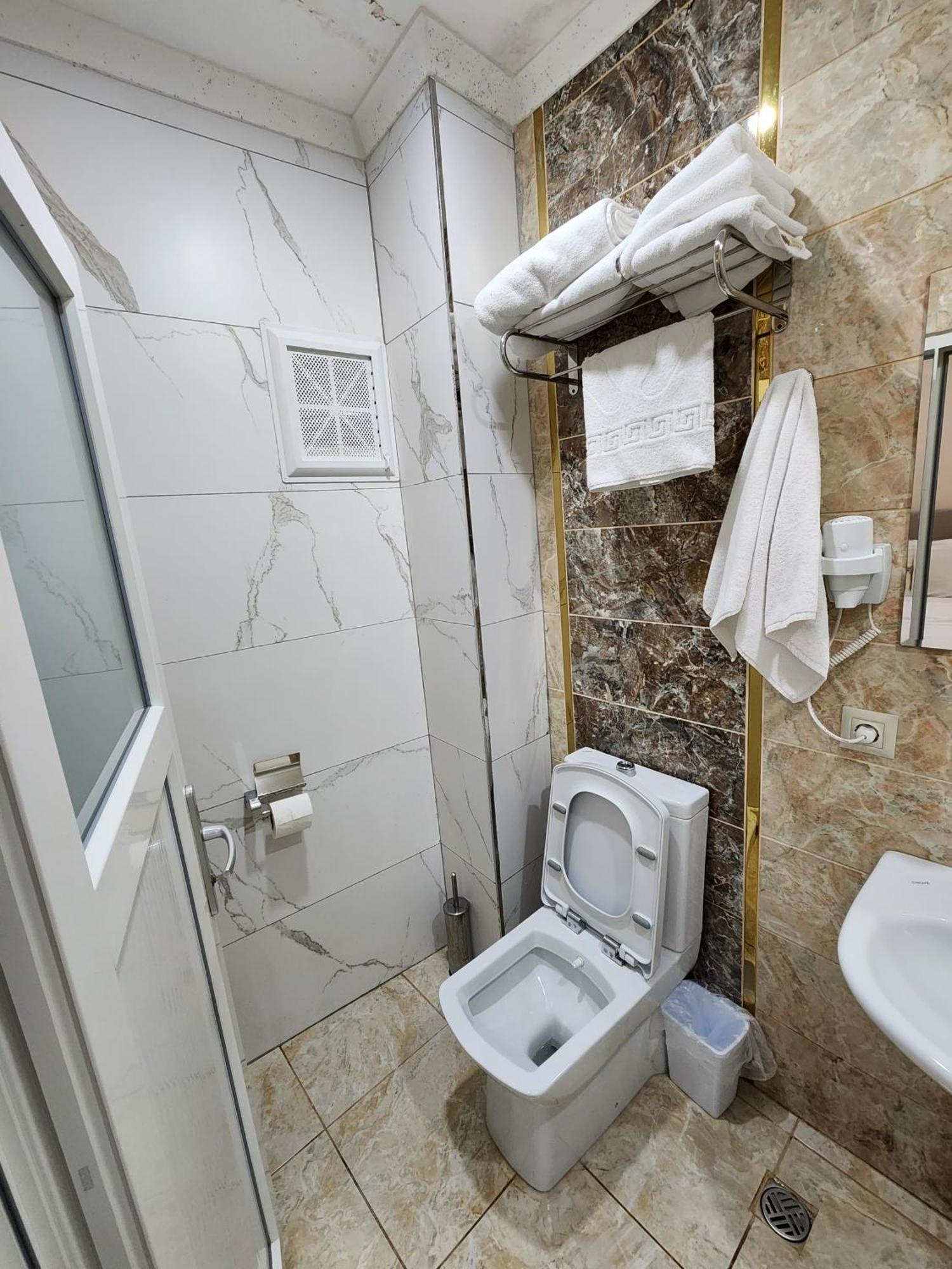 Esa Apart Hotel Trabzon Exteriör bild